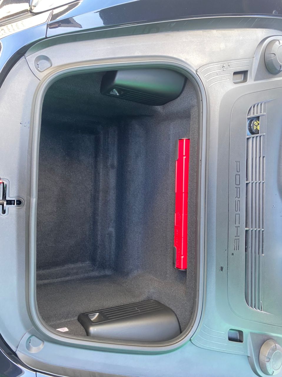 2018 PORSCHE CAYMAN 718