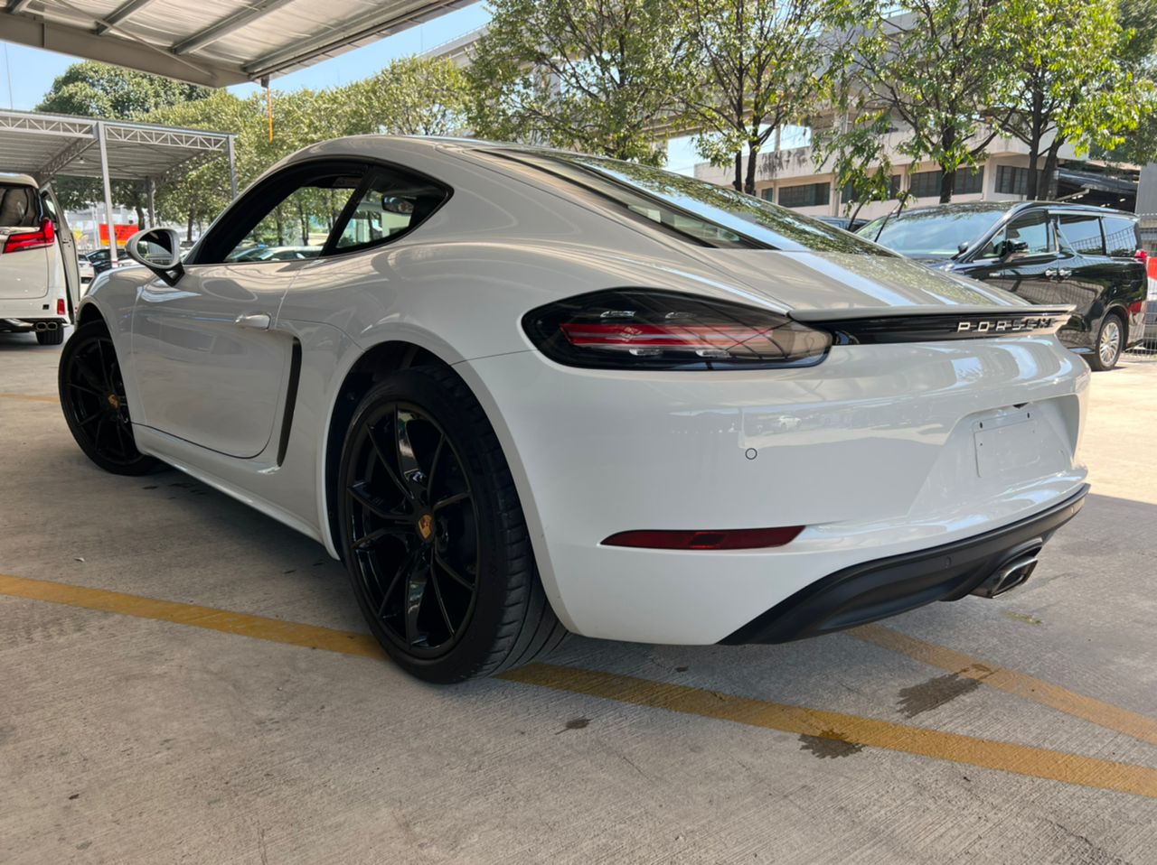 2019 PORSCHE CAYMAN 718