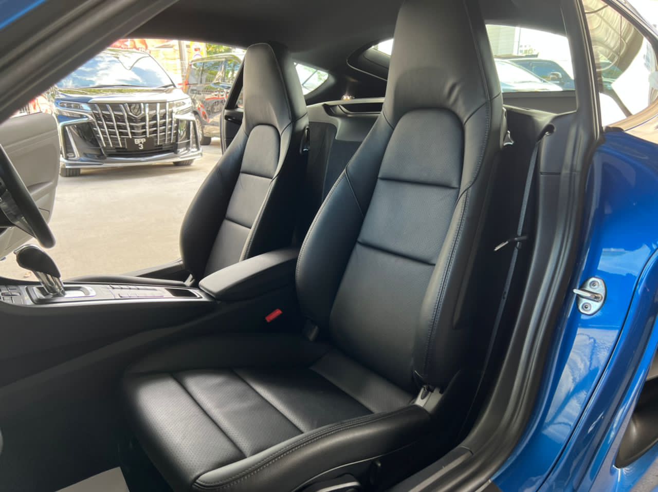 2017 PORSCHE CAYMAN 718