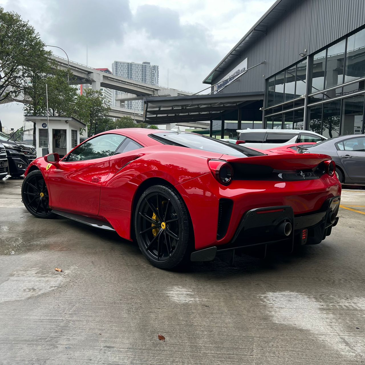 2019 FERRARI 488 PISTA