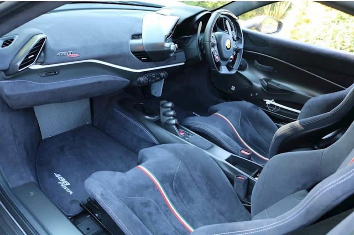2019 FERRARI 488 PISTA