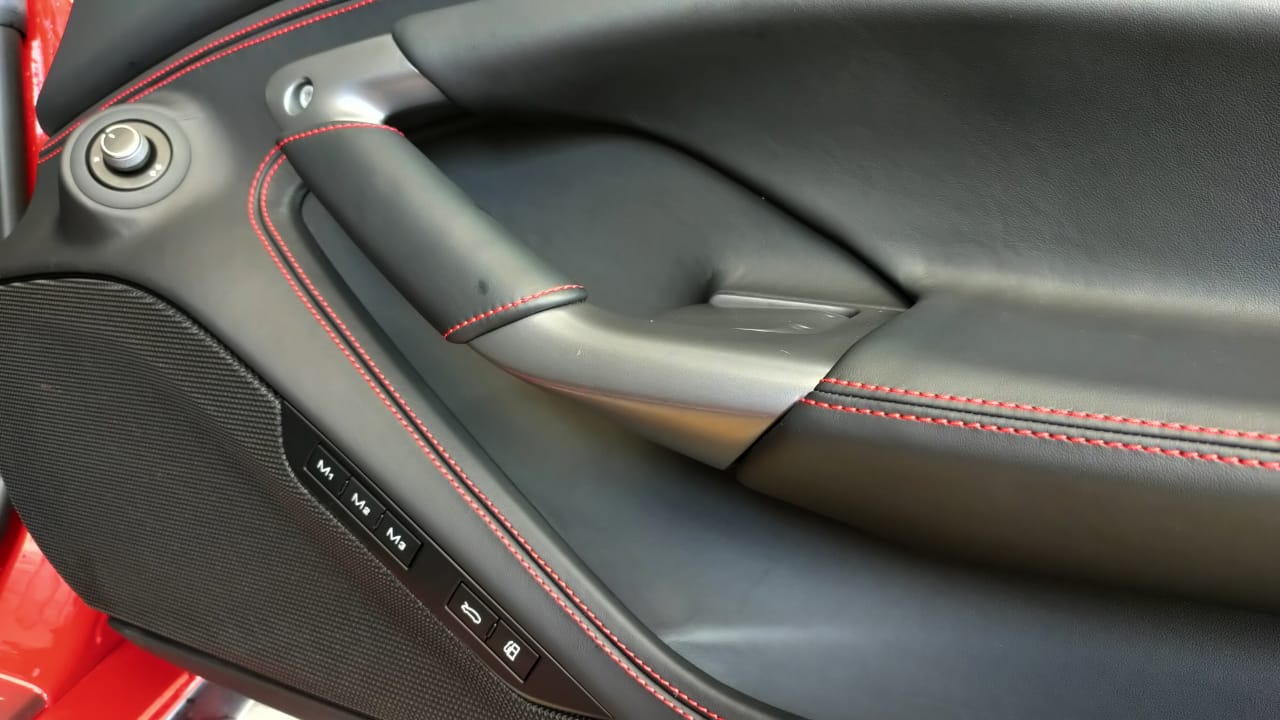 2020 FERRARI F8 TRIBUTO V8