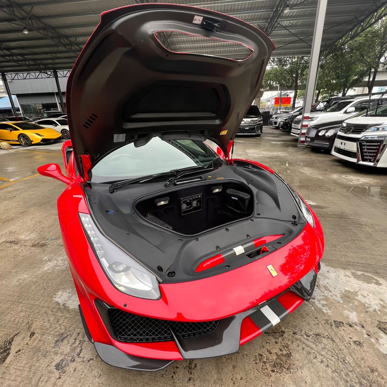 2019 FERRARI 488 PISTA