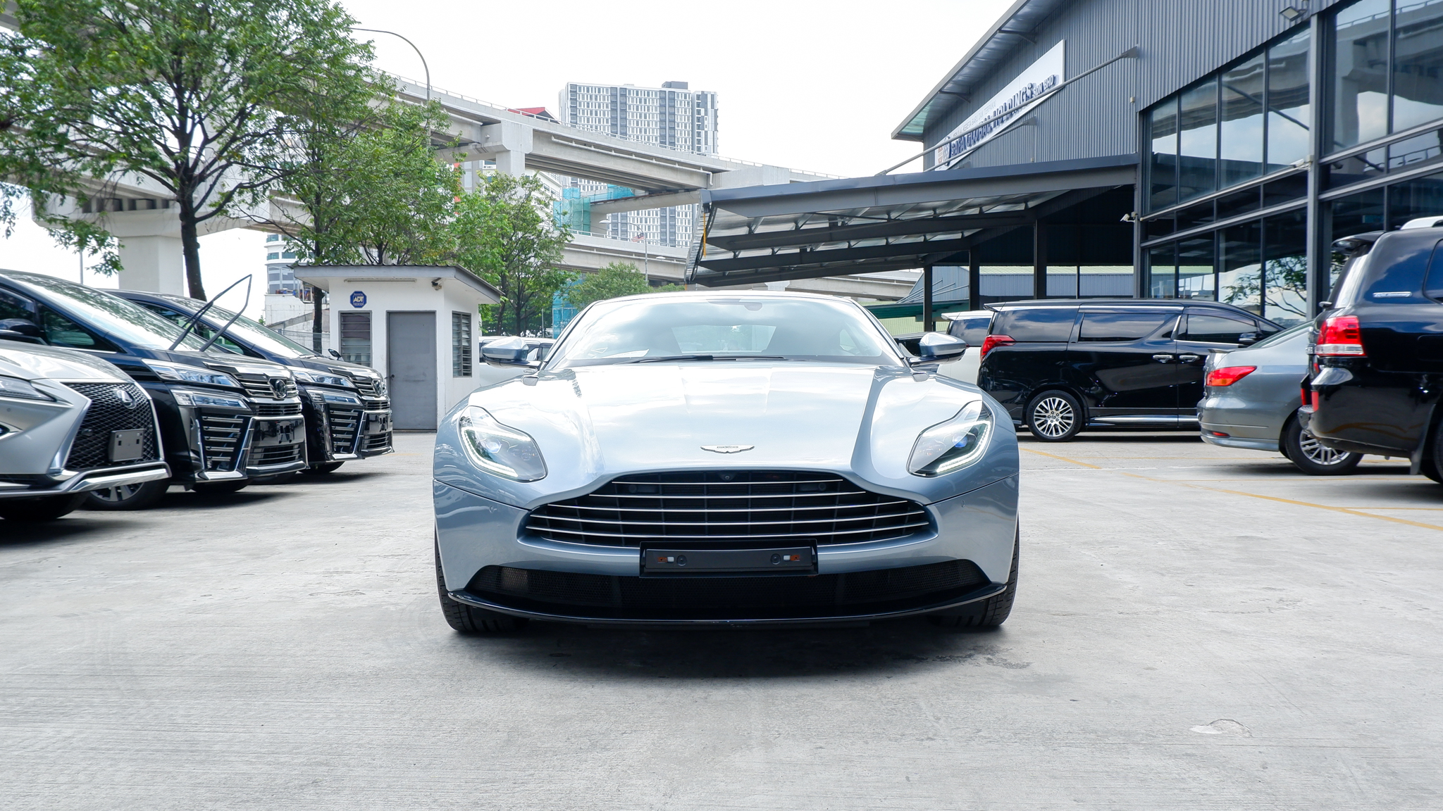 2018 ASTON MARTIN DB11 V8 4.0L