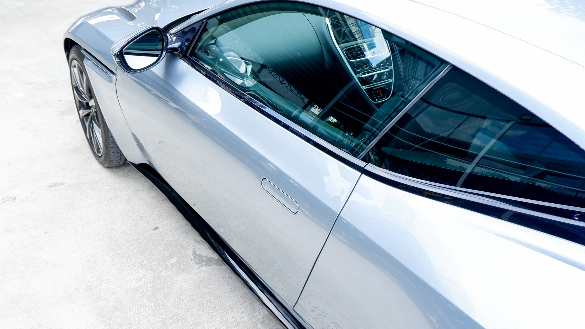 2018 ASTON MARTIN DB11 V8 4.0L