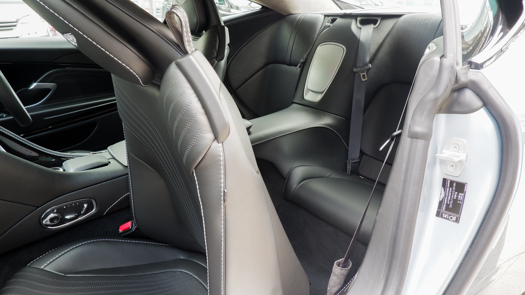 2018 ASTON MARTIN DB11 V8 4.0L