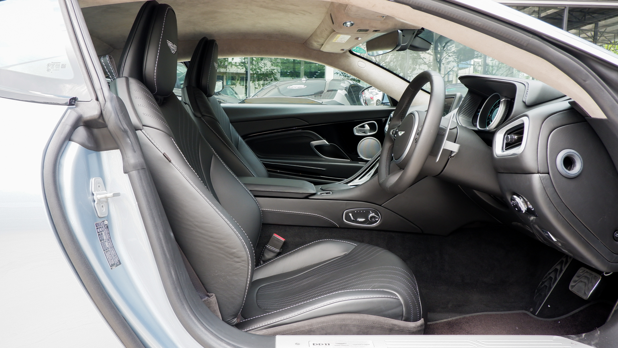 2018 ASTON MARTIN DB11 V8 4.0L