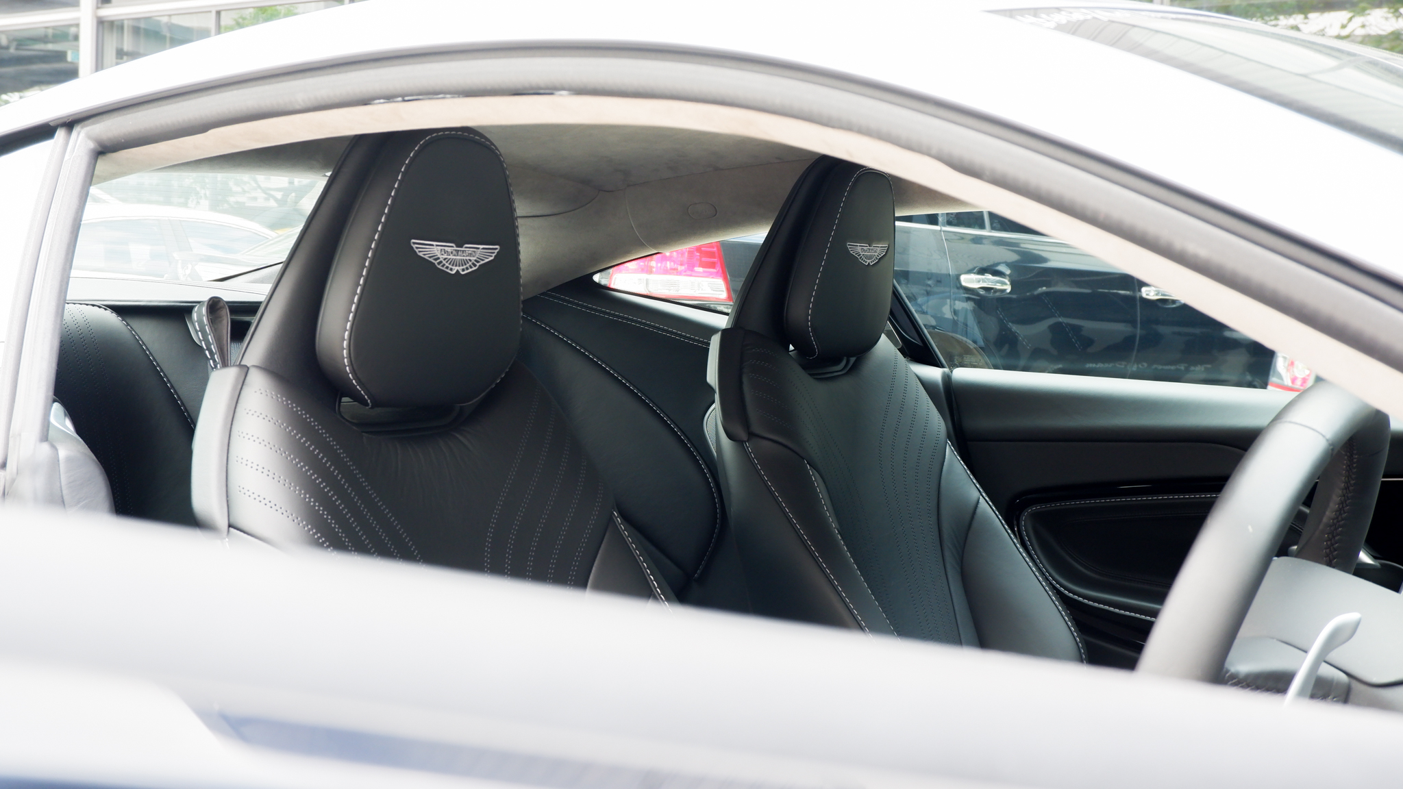 2018 ASTON MARTIN DB11 V8 4.0L