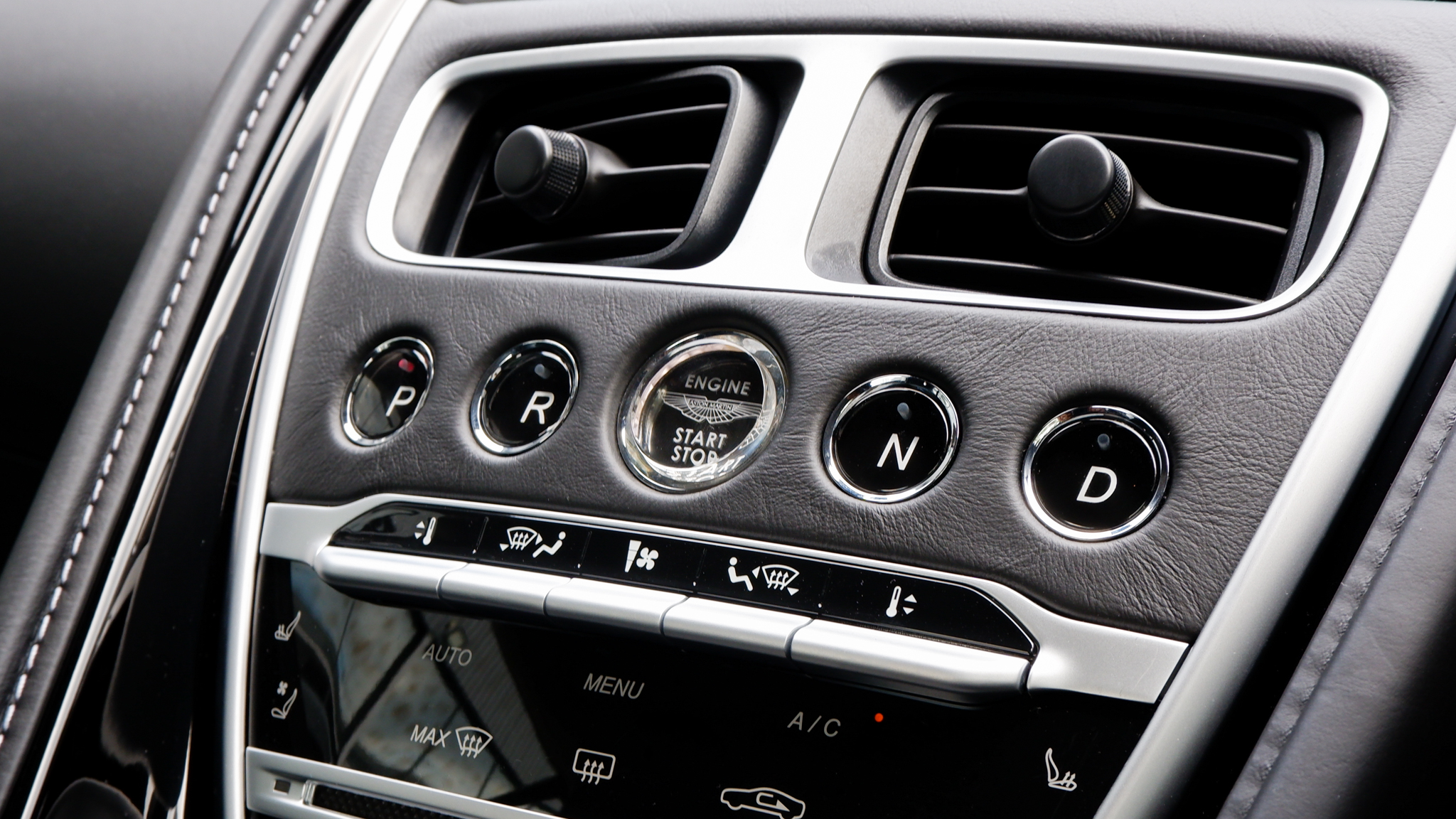 2018 ASTON MARTIN DB11 V8 4.0L