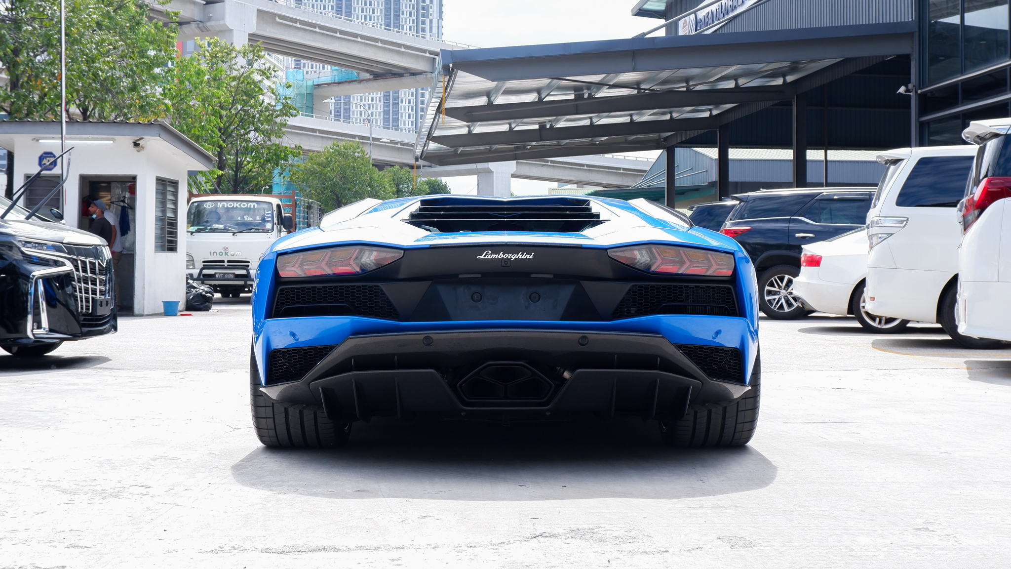 2017 LAMBORGHINI AVENTADOR S LP740-4
