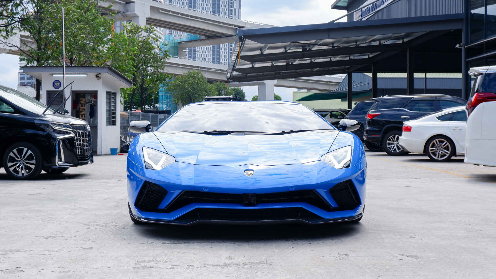 2017 LAMBORGHINI AVENTADOR S LP740-4