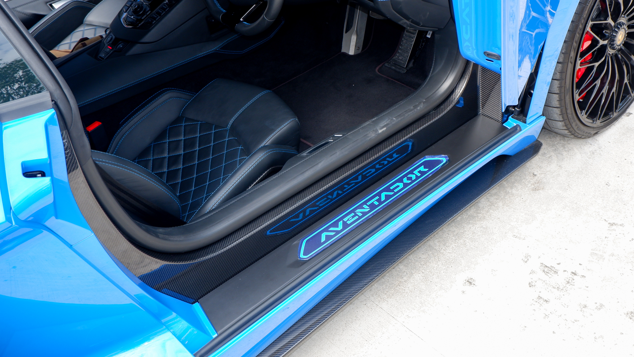 2017 LAMBORGHINI AVENTADOR S LP740-4