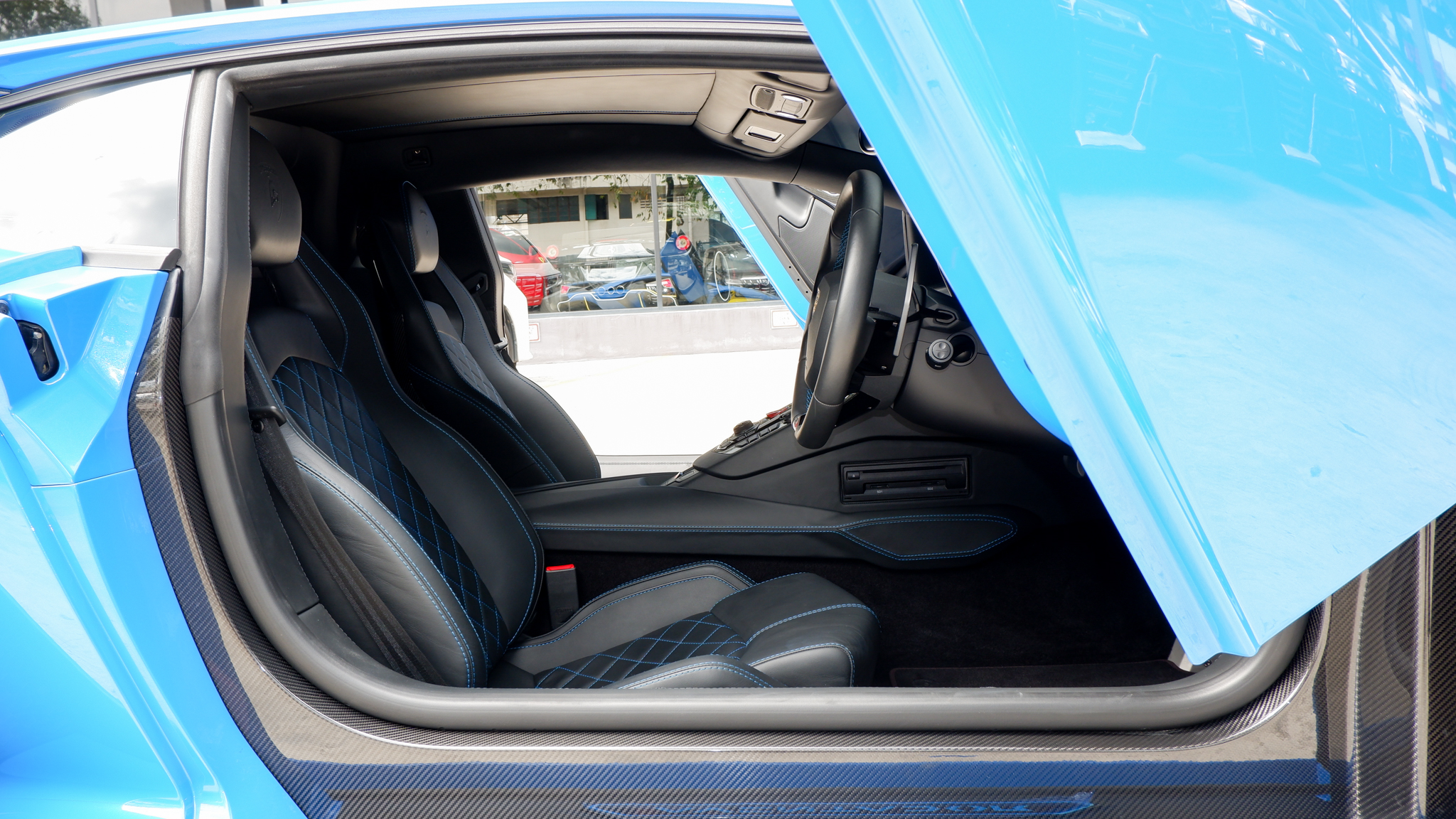 2017 LAMBORGHINI AVENTADOR S LP740-4