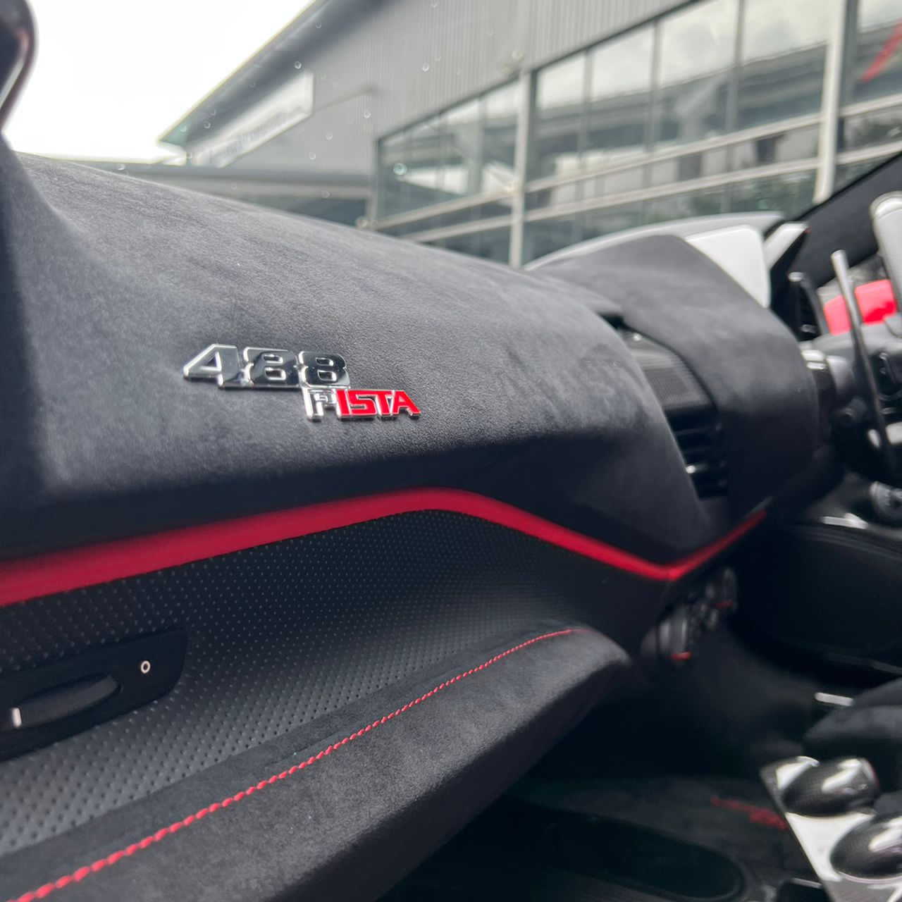 2019 FERRARI 488 PISTA