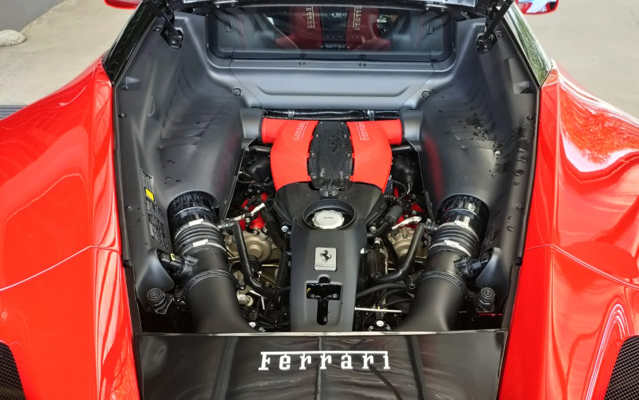 2020 FERRARI F8 TRIBUTO V8