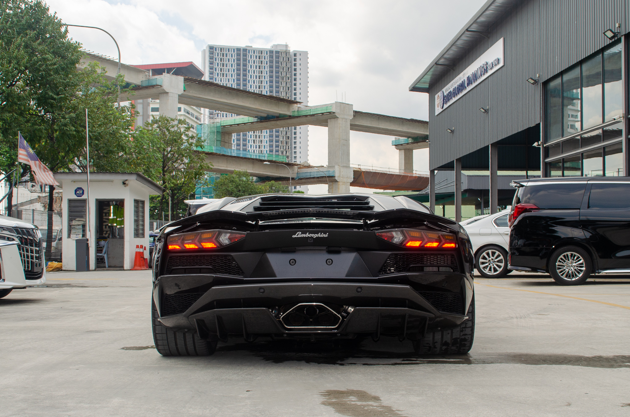 2017 LAMBORGHINI AVENTADOR S LP740-4