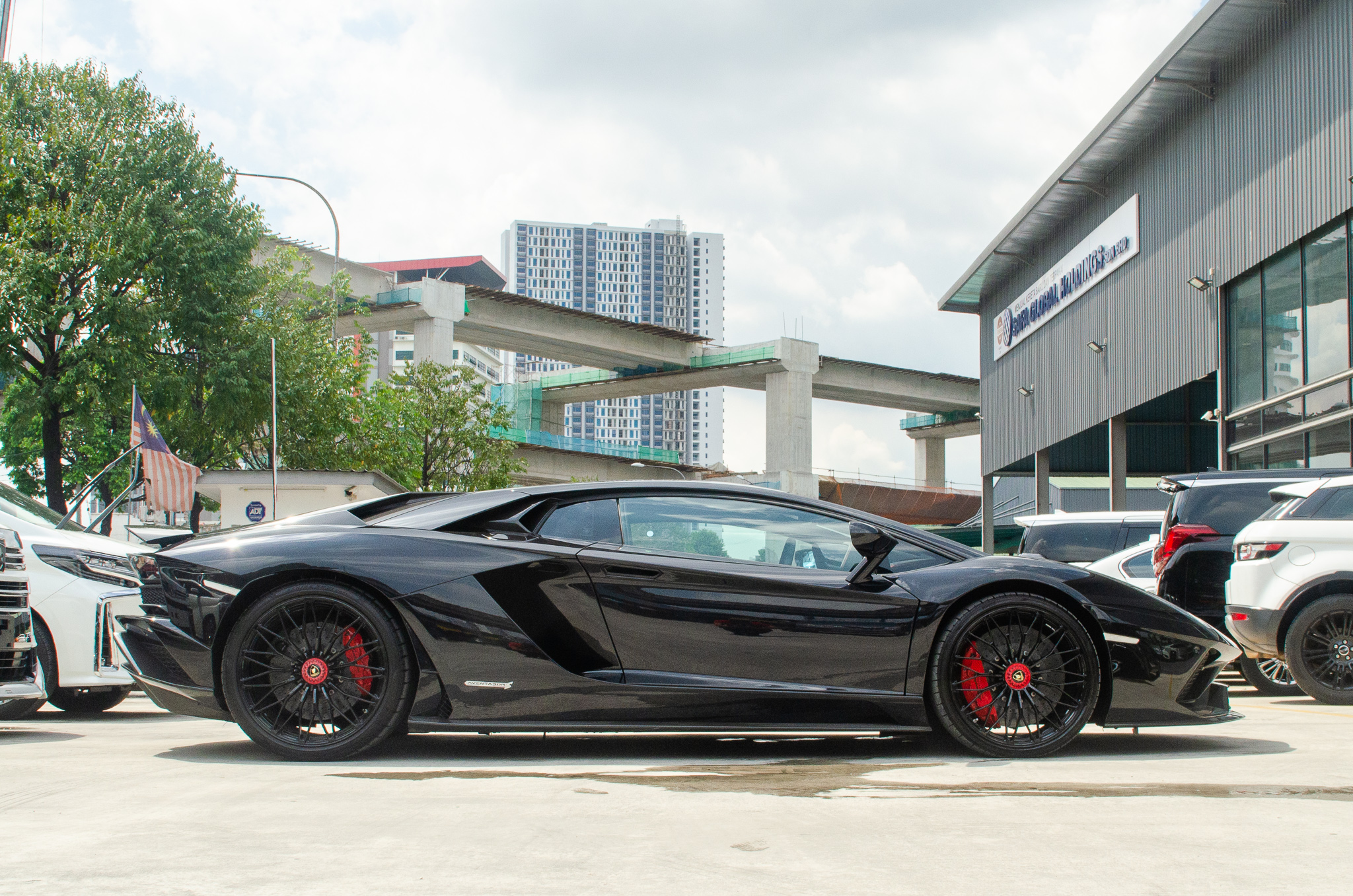 2017 LAMBORGHINI AVENTADOR S LP740-4