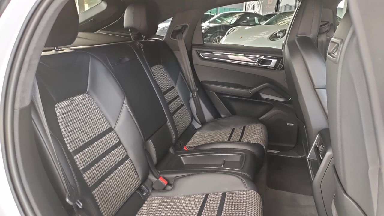 2020 PORSCHE CAYENNE S COUPE