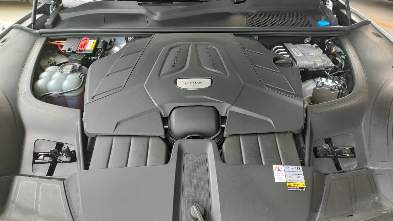 2020 PORSCHE CAYENNE S COUPE