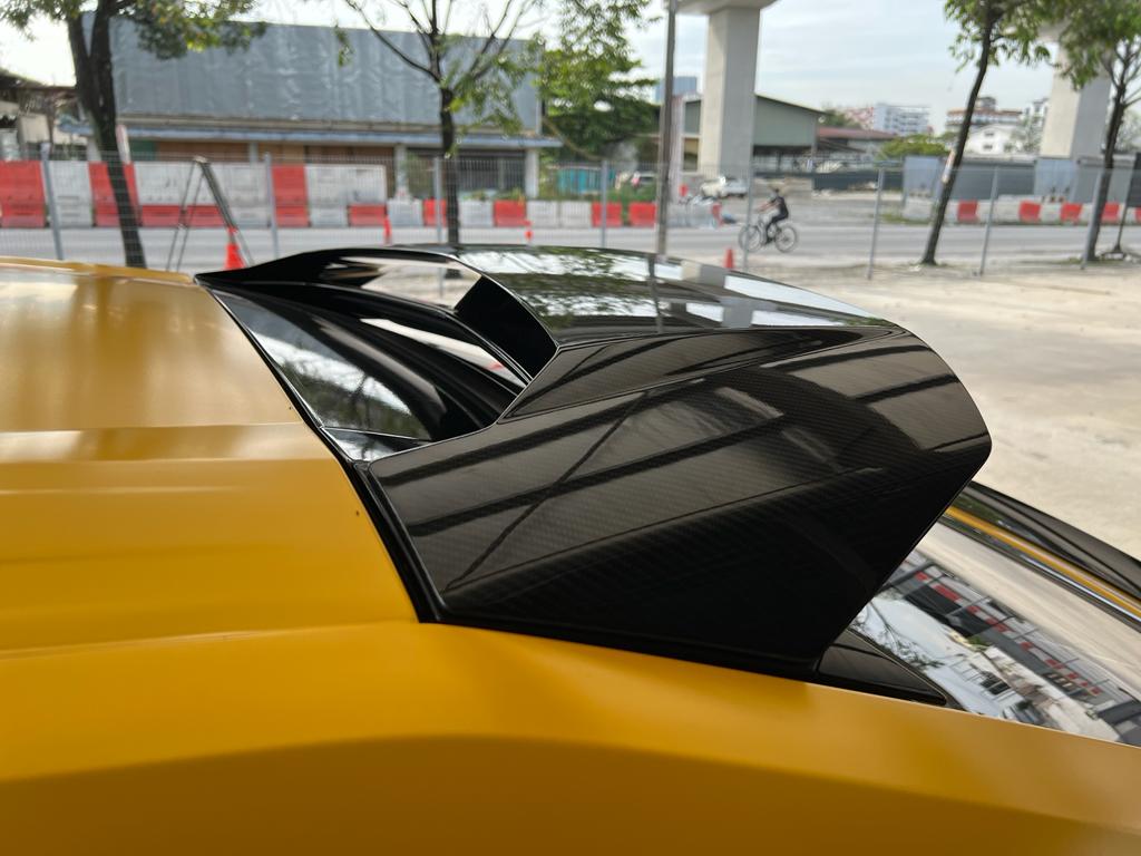 2018 LAMBORGHINI URUS URBAN PACKAGE