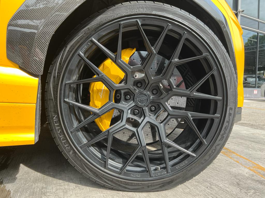 2018 LAMBORGHINI URUS URBAN PACKAGE