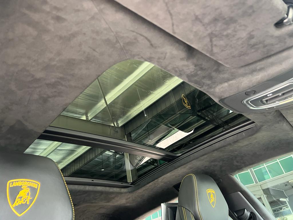 2018 LAMBORGHINI URUS URBAN PACKAGE