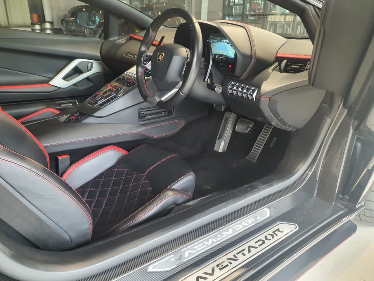 2017 LAMBORGHINI AVENTADOR S LP740-4