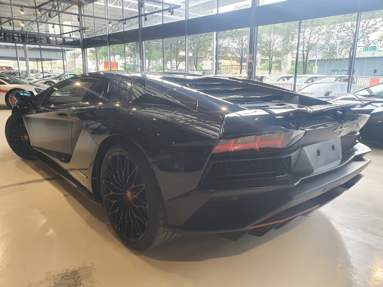 2017 LAMBORGHINI AVENTADOR S LP740-4