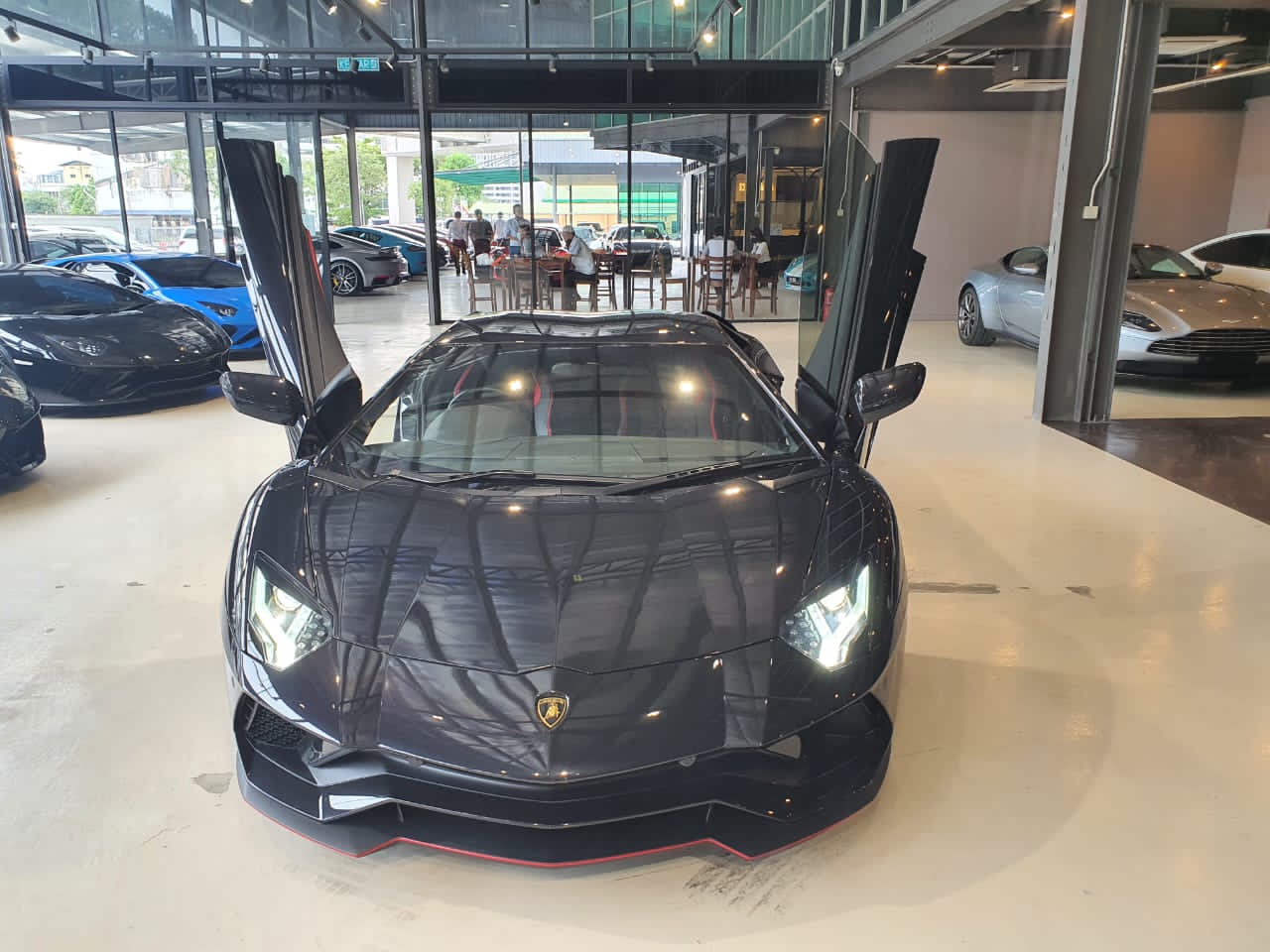 2017 LAMBORGHINI AVENTADOR S LP740-4