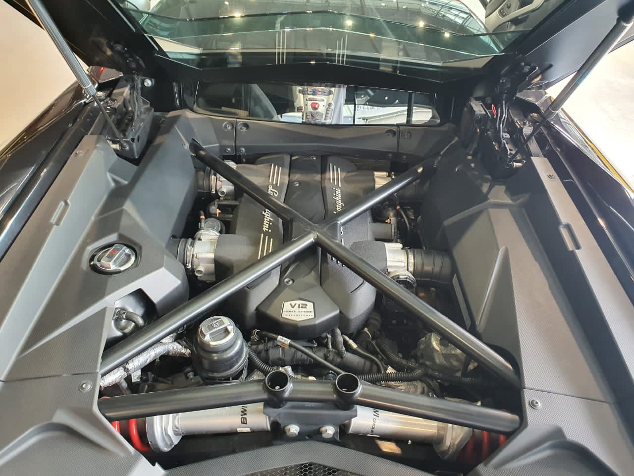 2017 LAMBORGHINI AVENTADOR S LP740-4