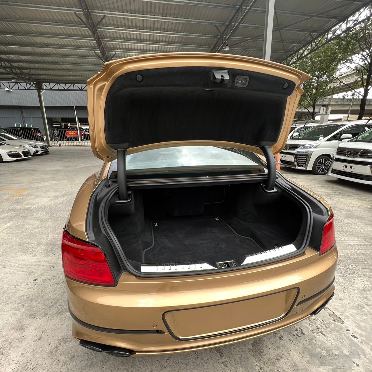 2020 BENTLEY FLYING SPUR 4.0L V8