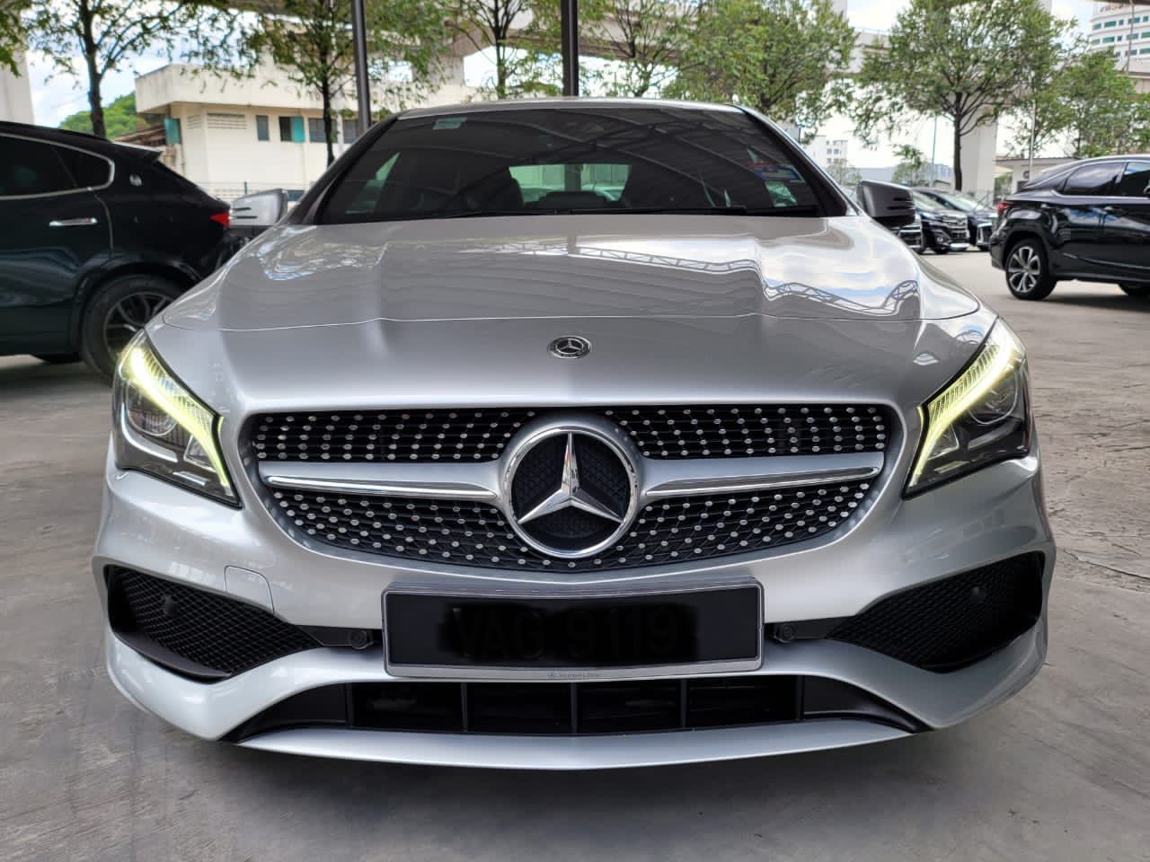 2017 MERECEDES BENZ CLA200 AMG (LOCAL)