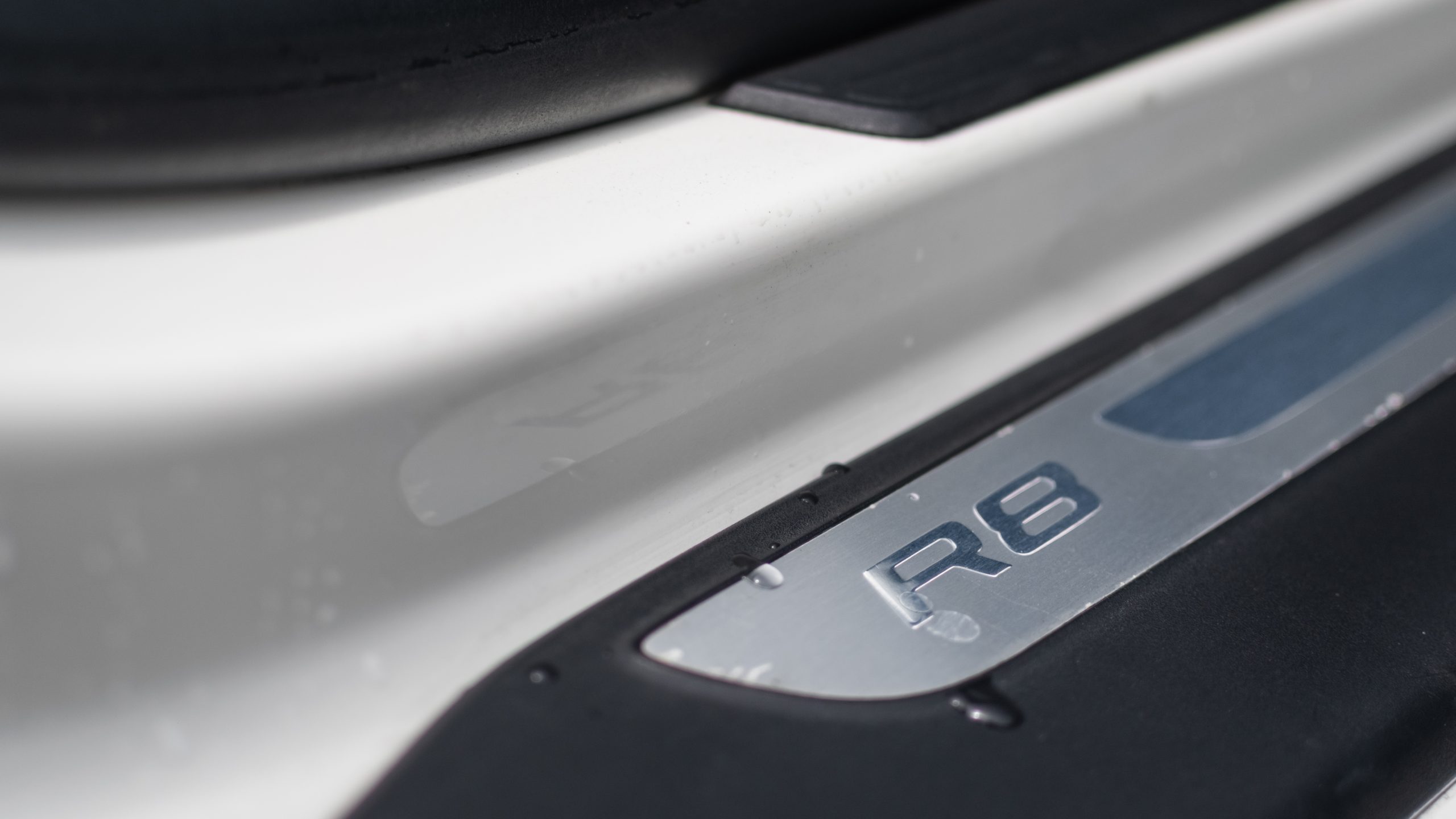 2010 AUDI R8 5.2L V10 QUATTRO