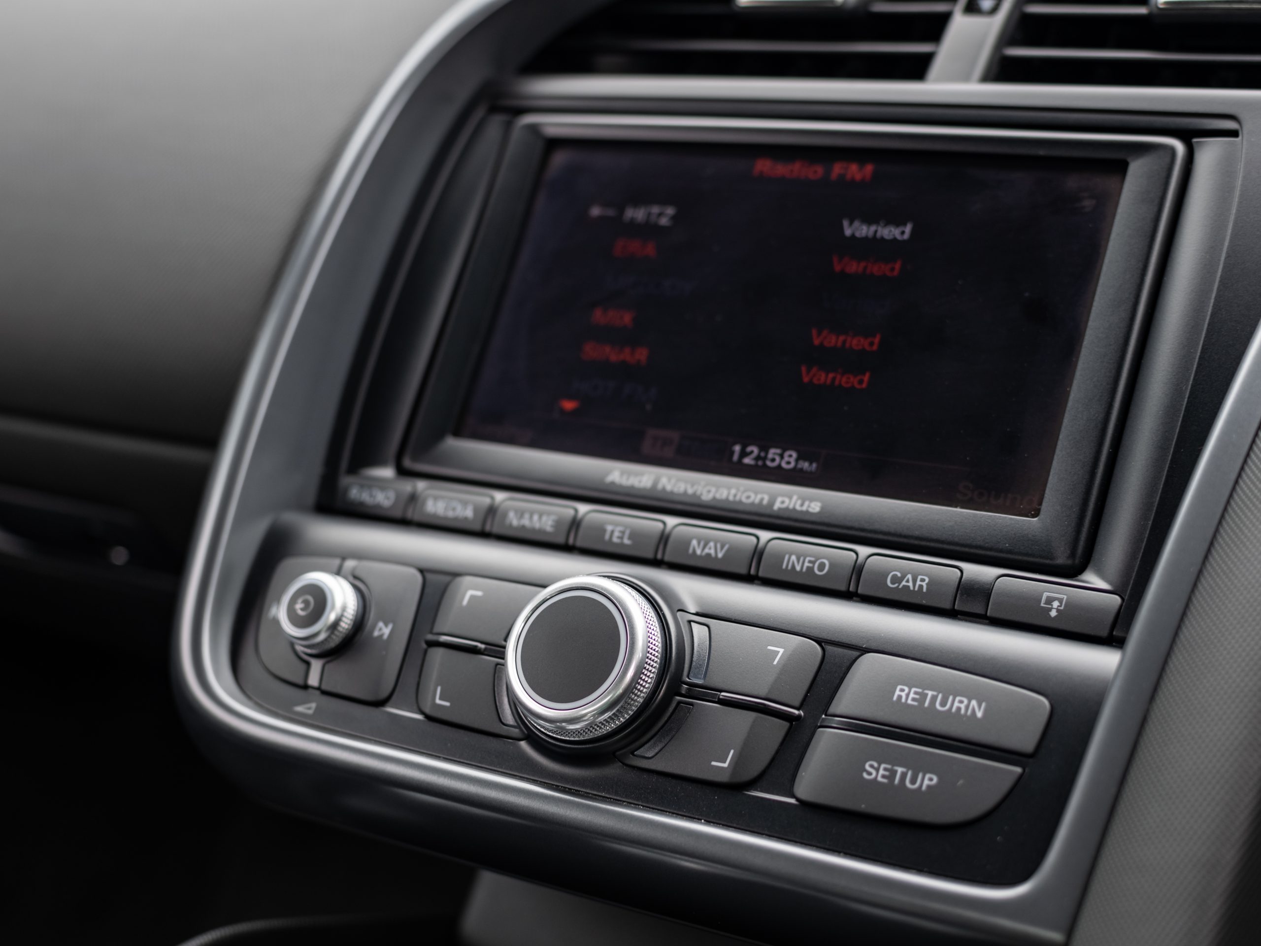 2010 AUDI R8 5.2L V10 QUATTRO