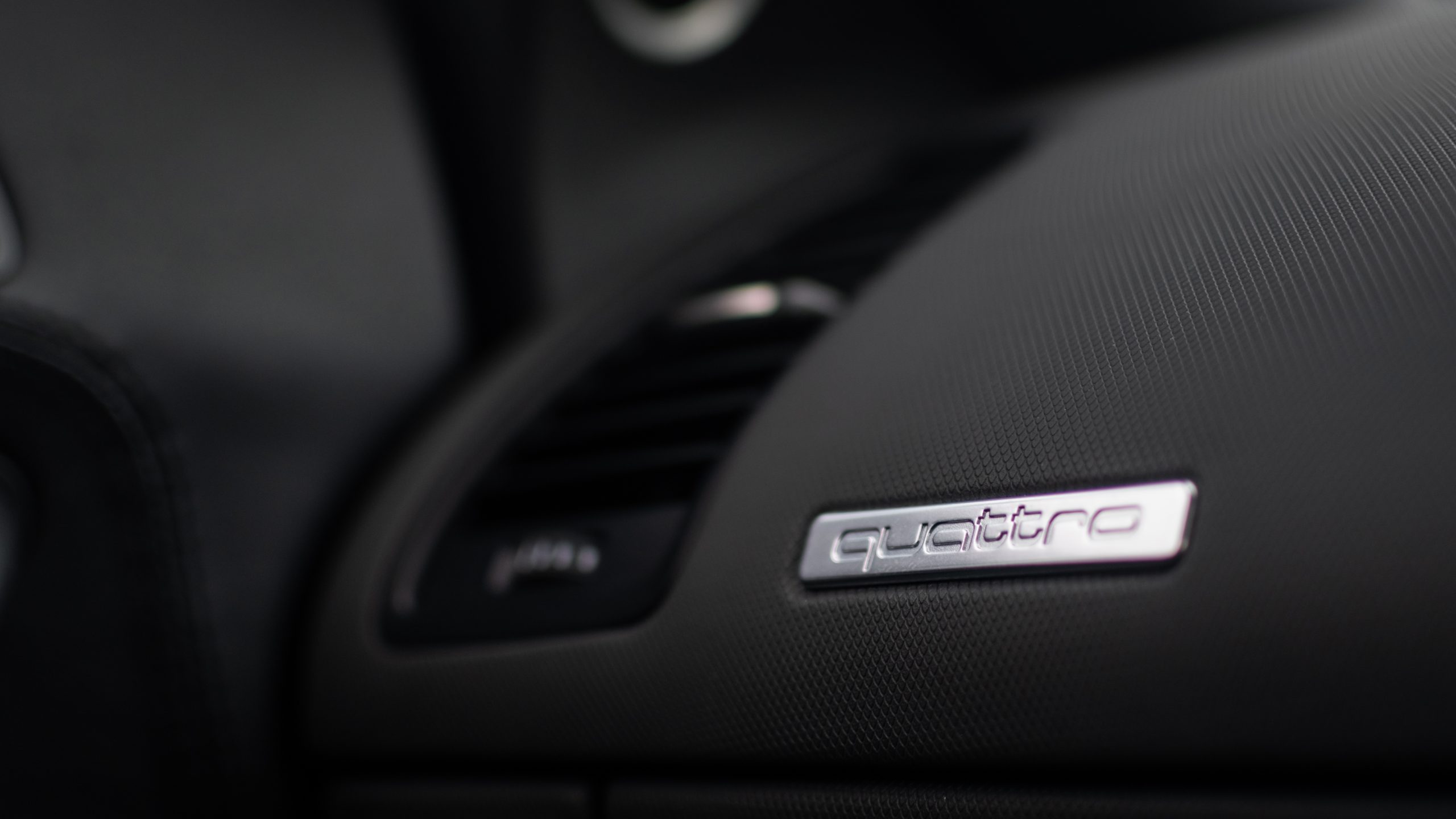 2010 AUDI R8 5.2L V10 QUATTRO