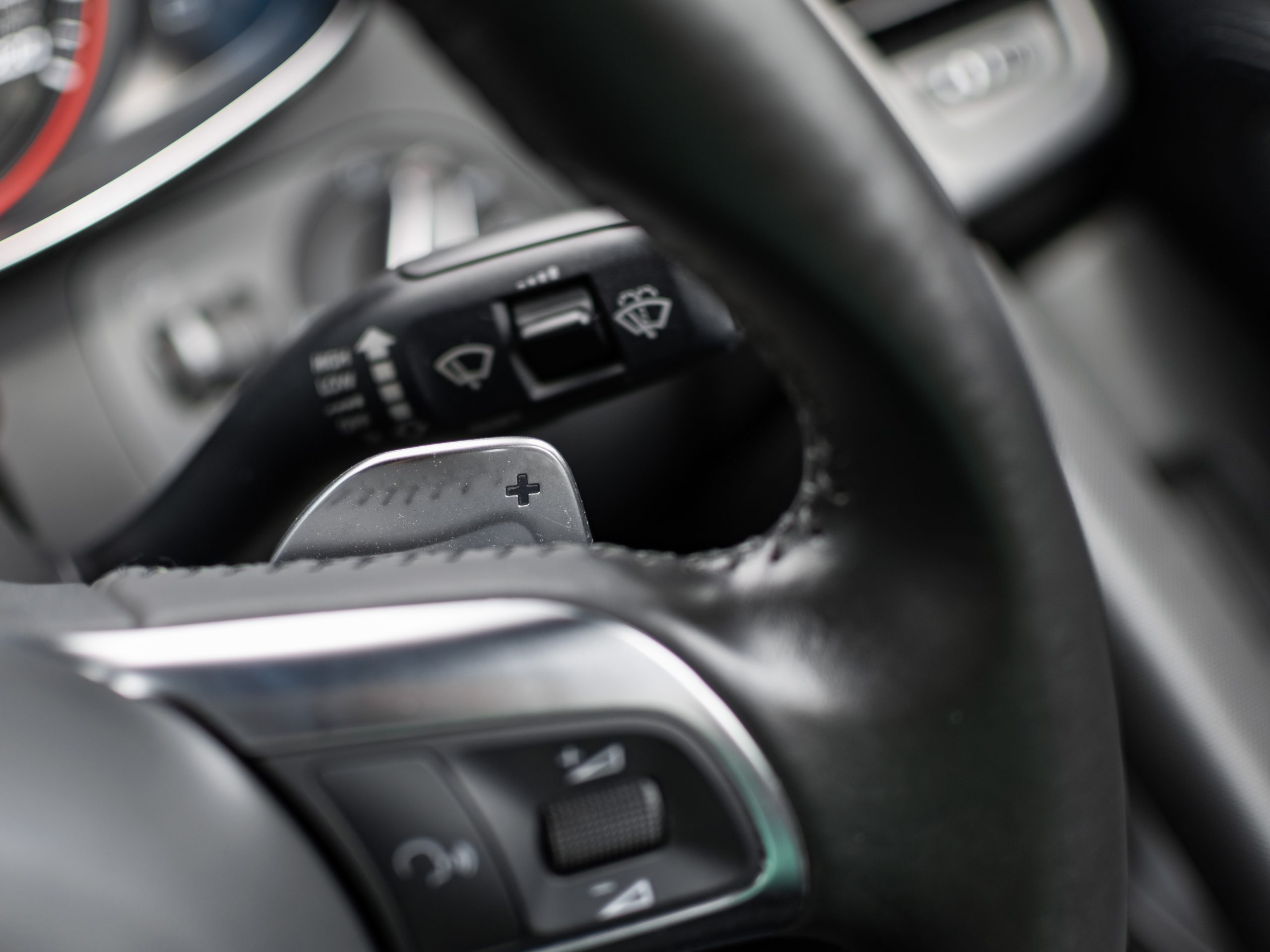 2010 AUDI R8 5.2L V10 QUATTRO