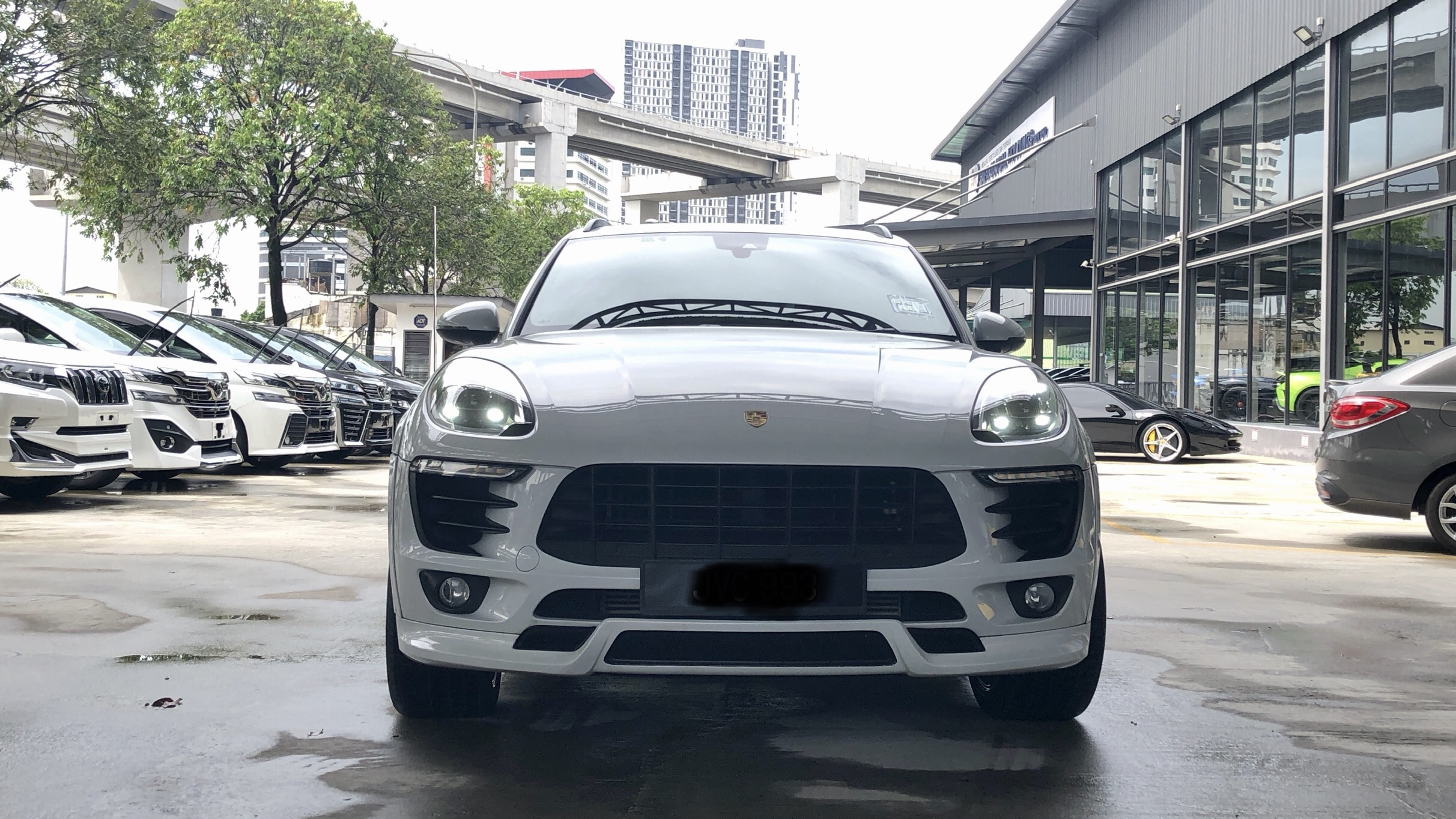 2017 PORSCHE MACAN TECH ART SPEC