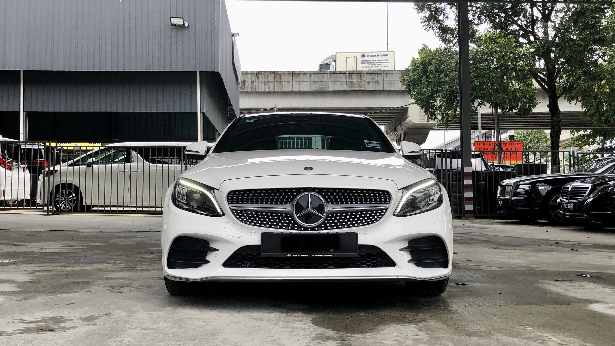 2018 MERCEDES BENZ C300 AMG (LOCAL)