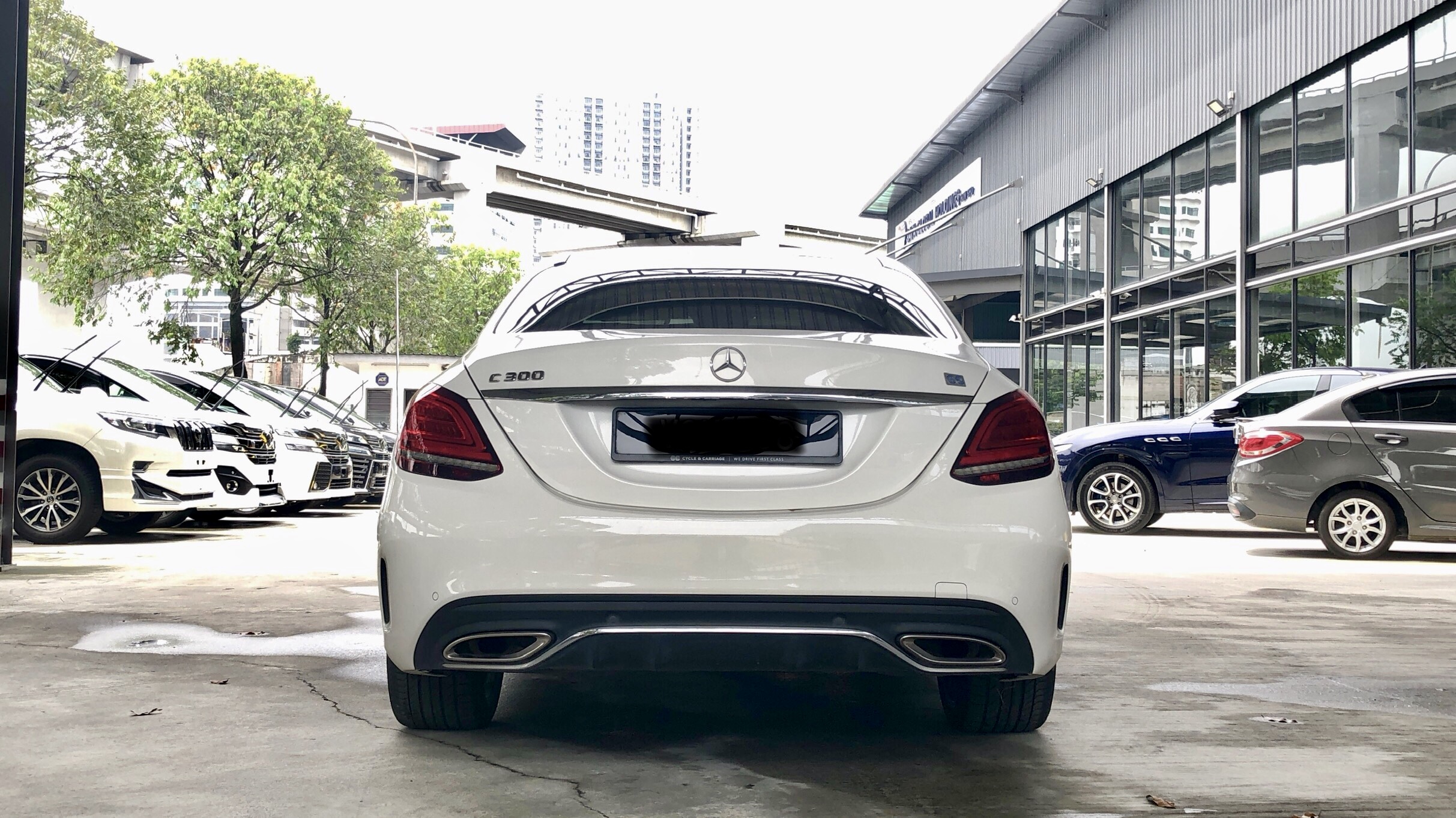 2018 MERCEDES BENZ C300 AMG (LOCAL)