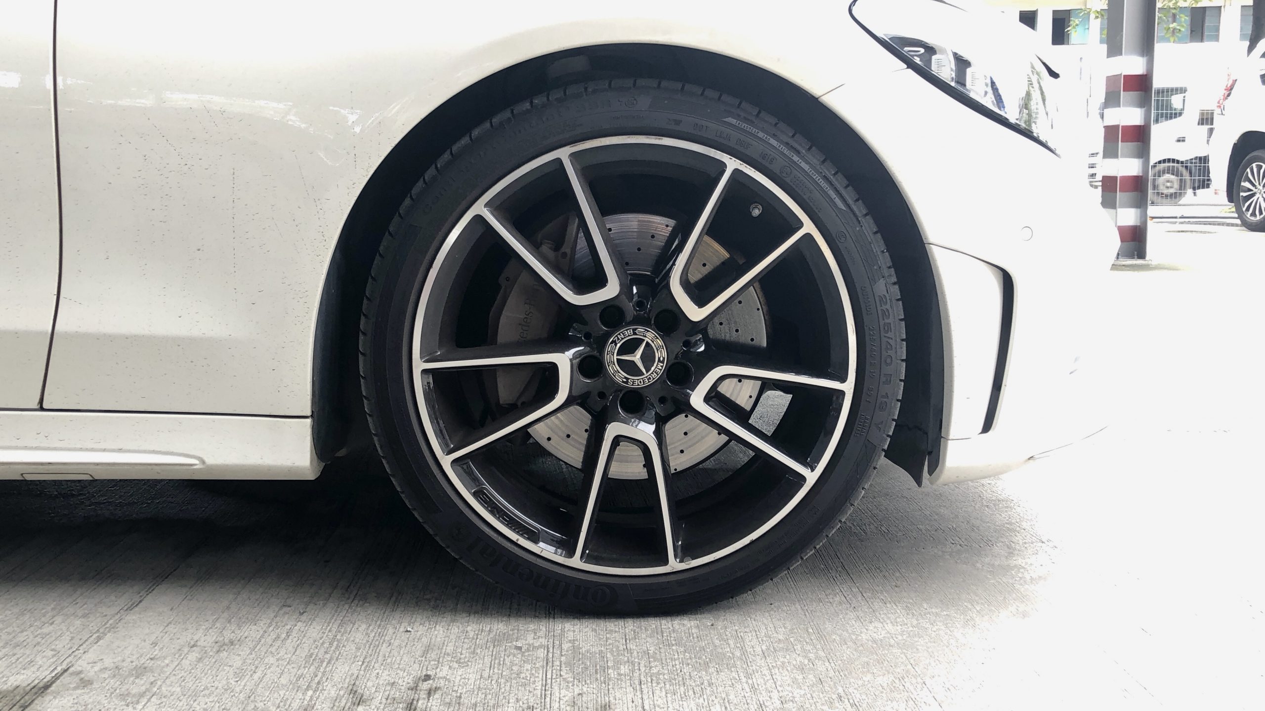 2018 MERCEDES BENZ C300 AMG (LOCAL)