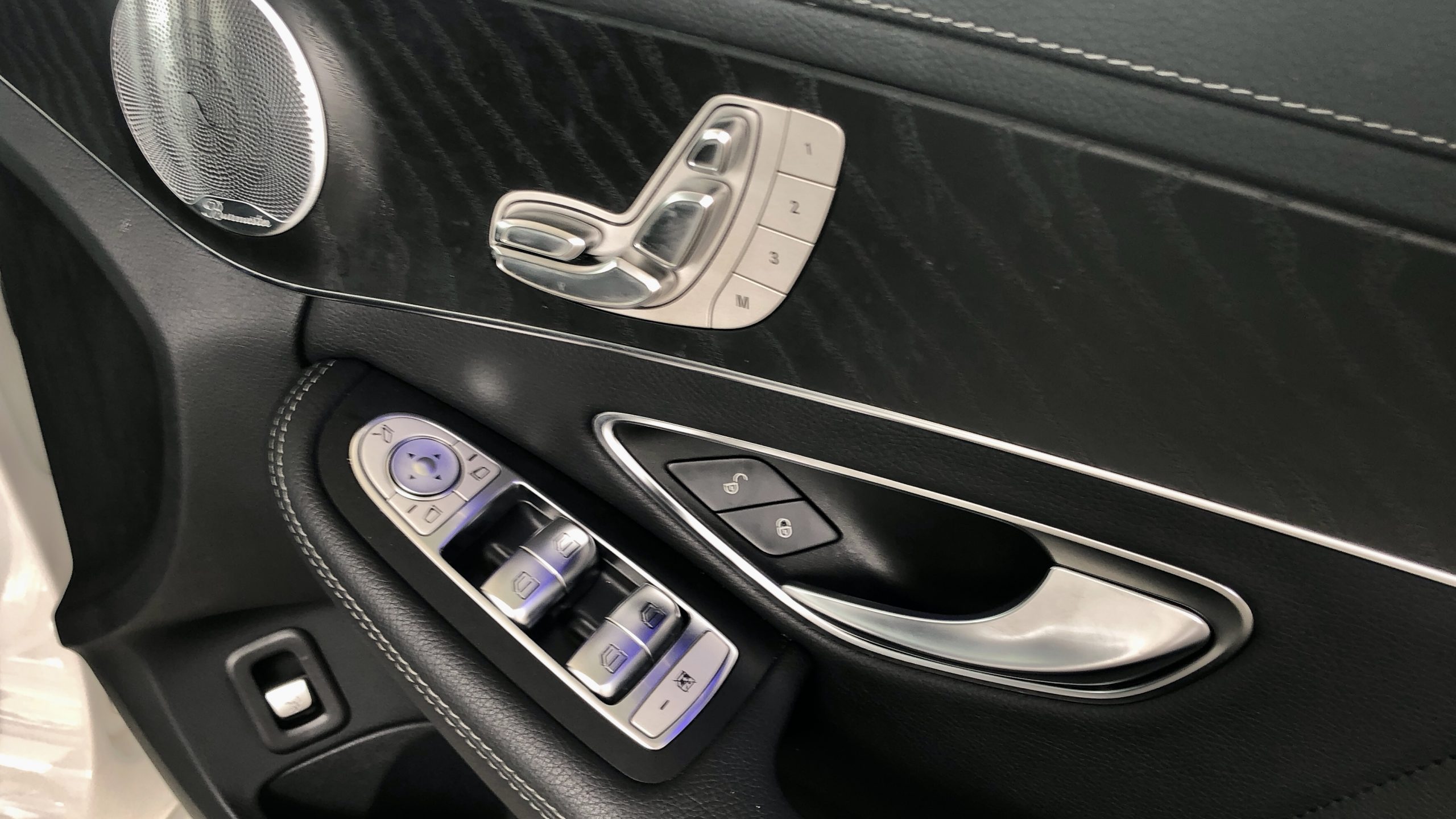 2018 MERCEDES BENZ C300 AMG (LOCAL)