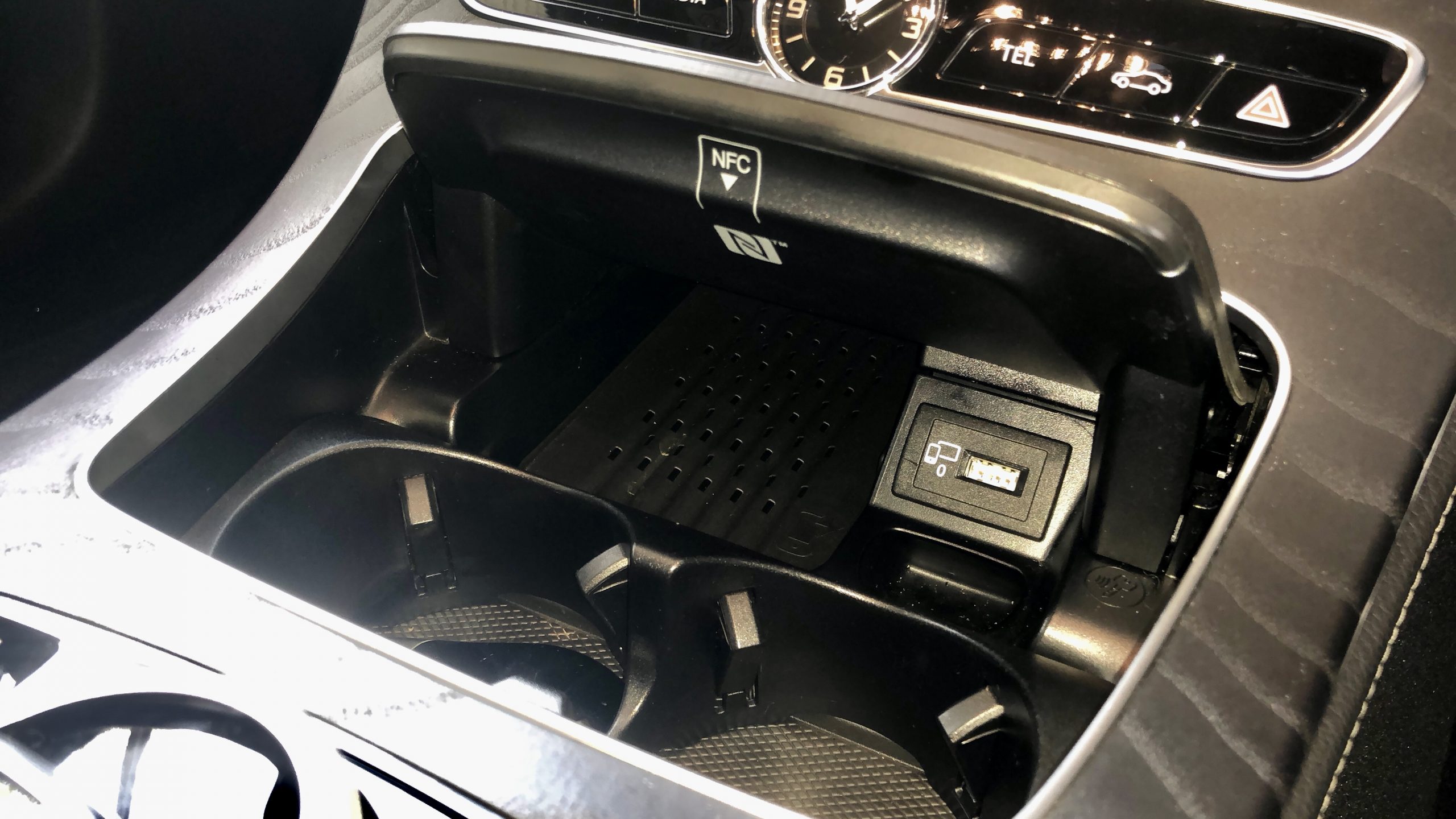 2019 MERCEDES BENZ E350 AMG LINE