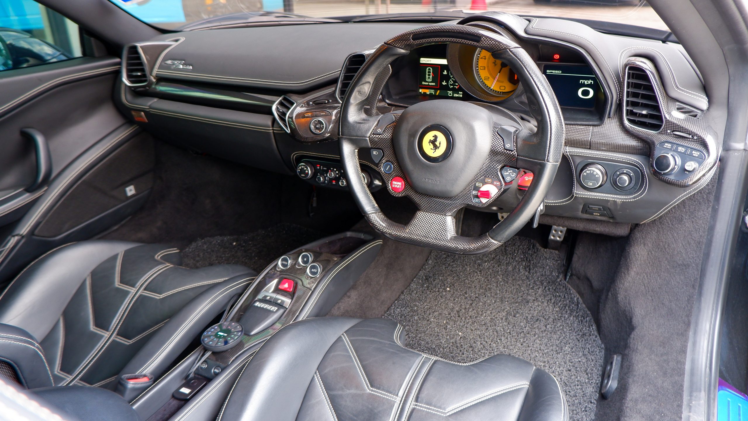 2012 FERRARI 458 ITALIA