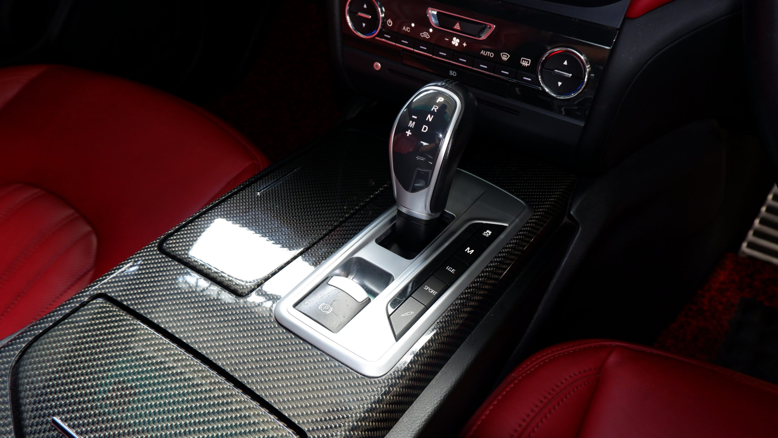 2015 MASERATI GHIBLI