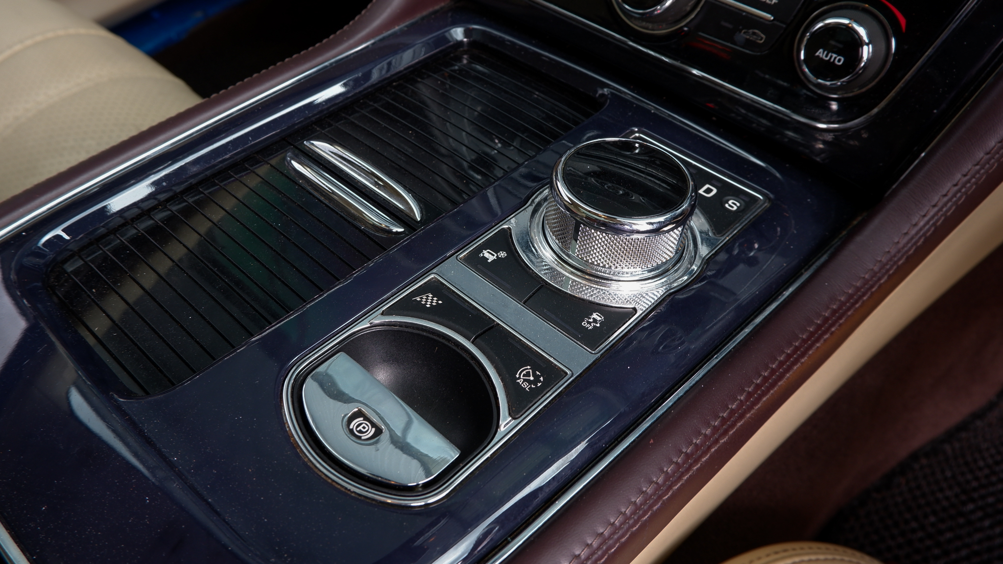 2011 JAGUAR XJL SUPERSPORT