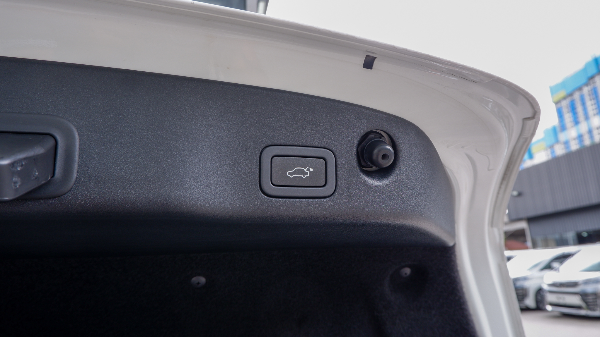 2011 JAGUAR XJL SUPERSPORT