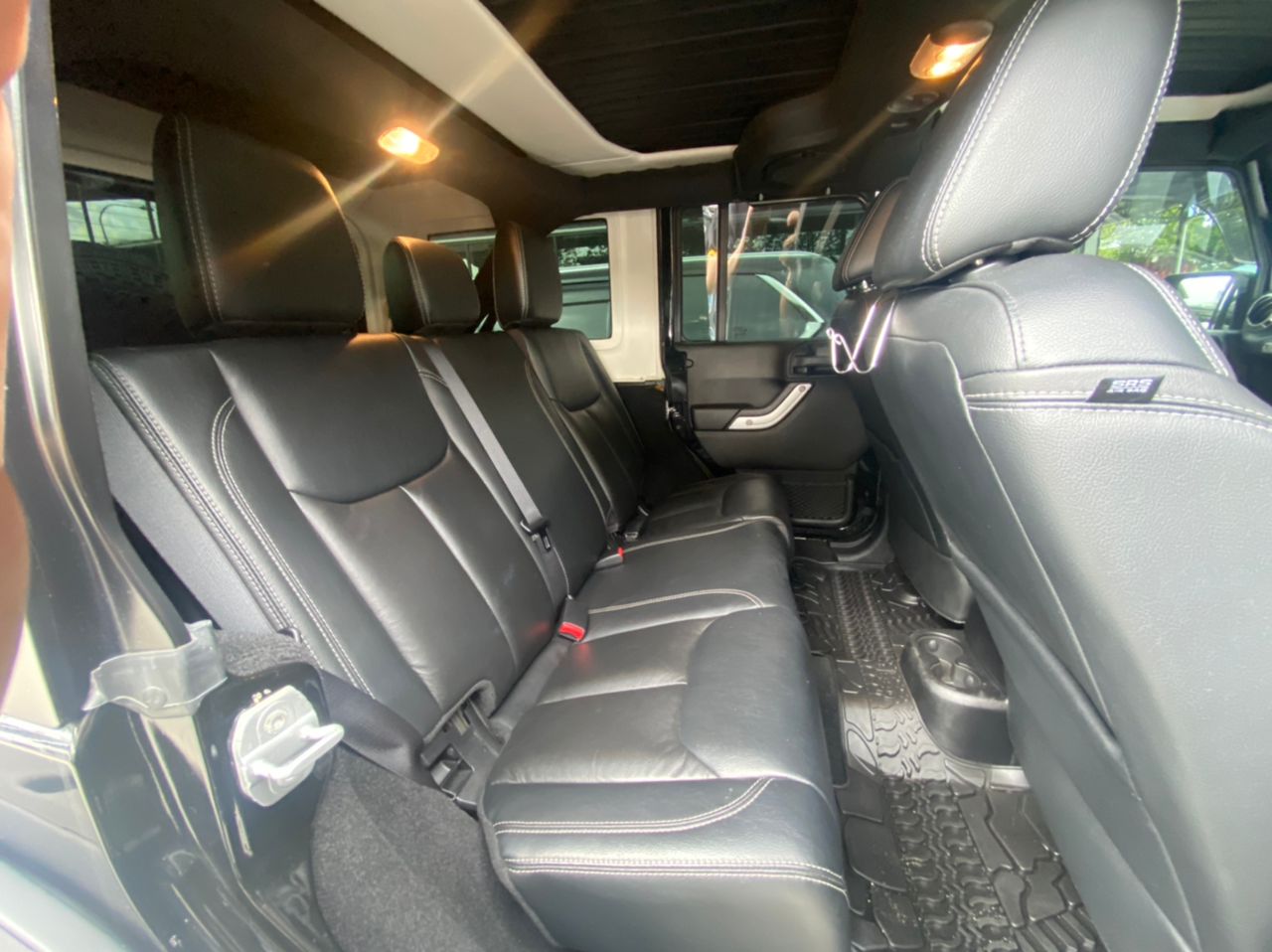 2014 JEEP WRANGLER V6