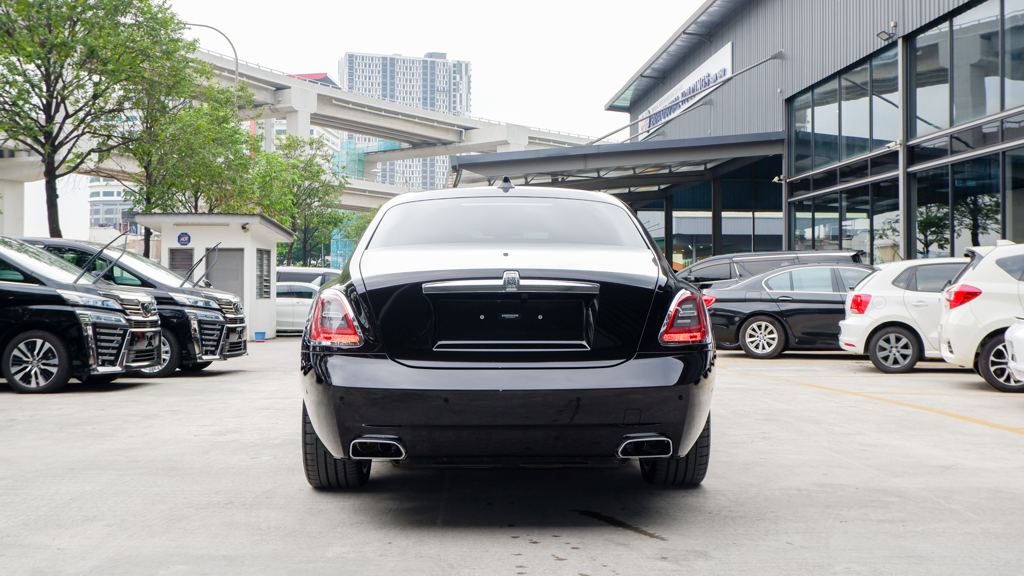 2020 ROLLS ROYCE GHOST