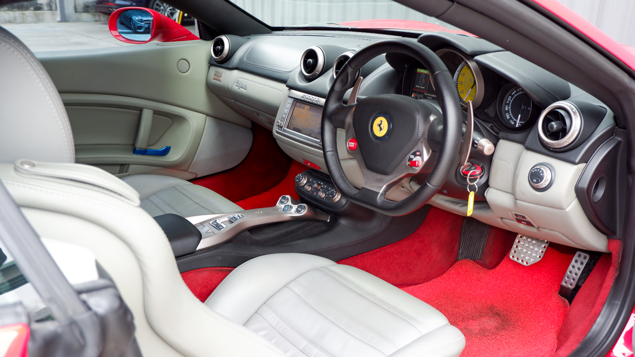 2011 FERRARI CALIFORNIA