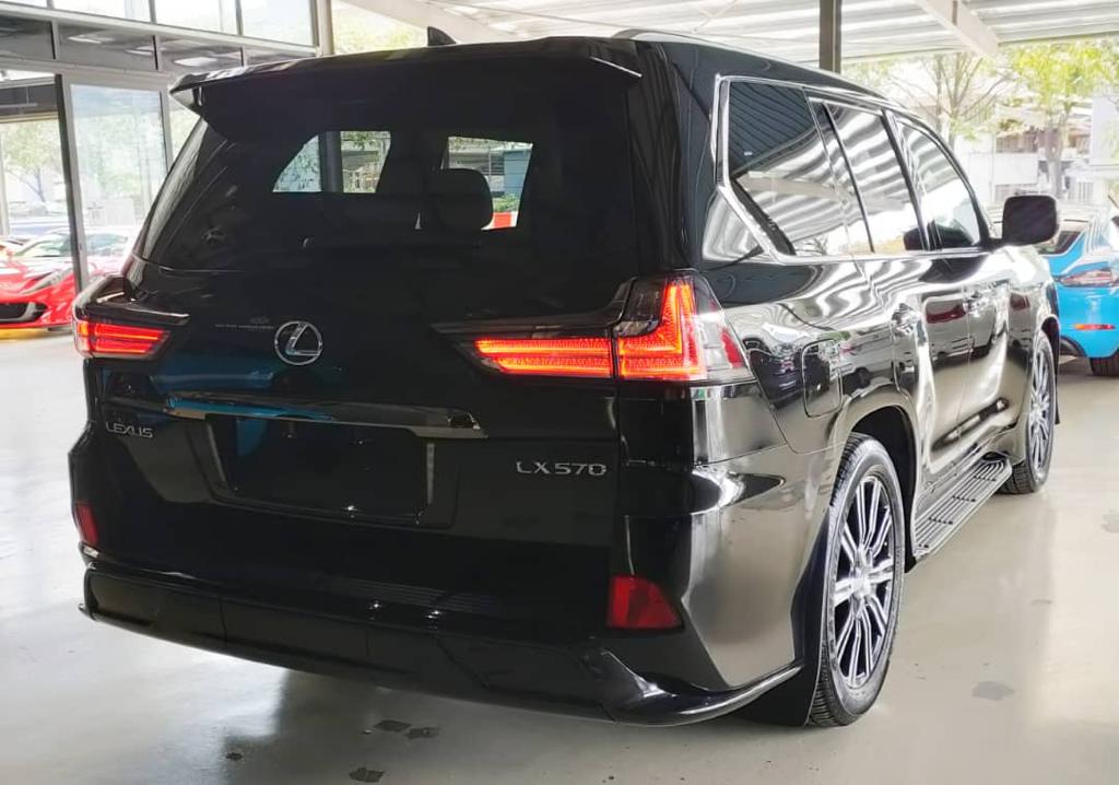 2020 LEXUS LX570